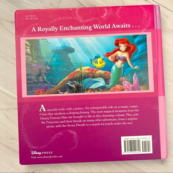🌸3/$30🌸 Disney Princess Collection Book 👑💗 - Picture 4 of 9